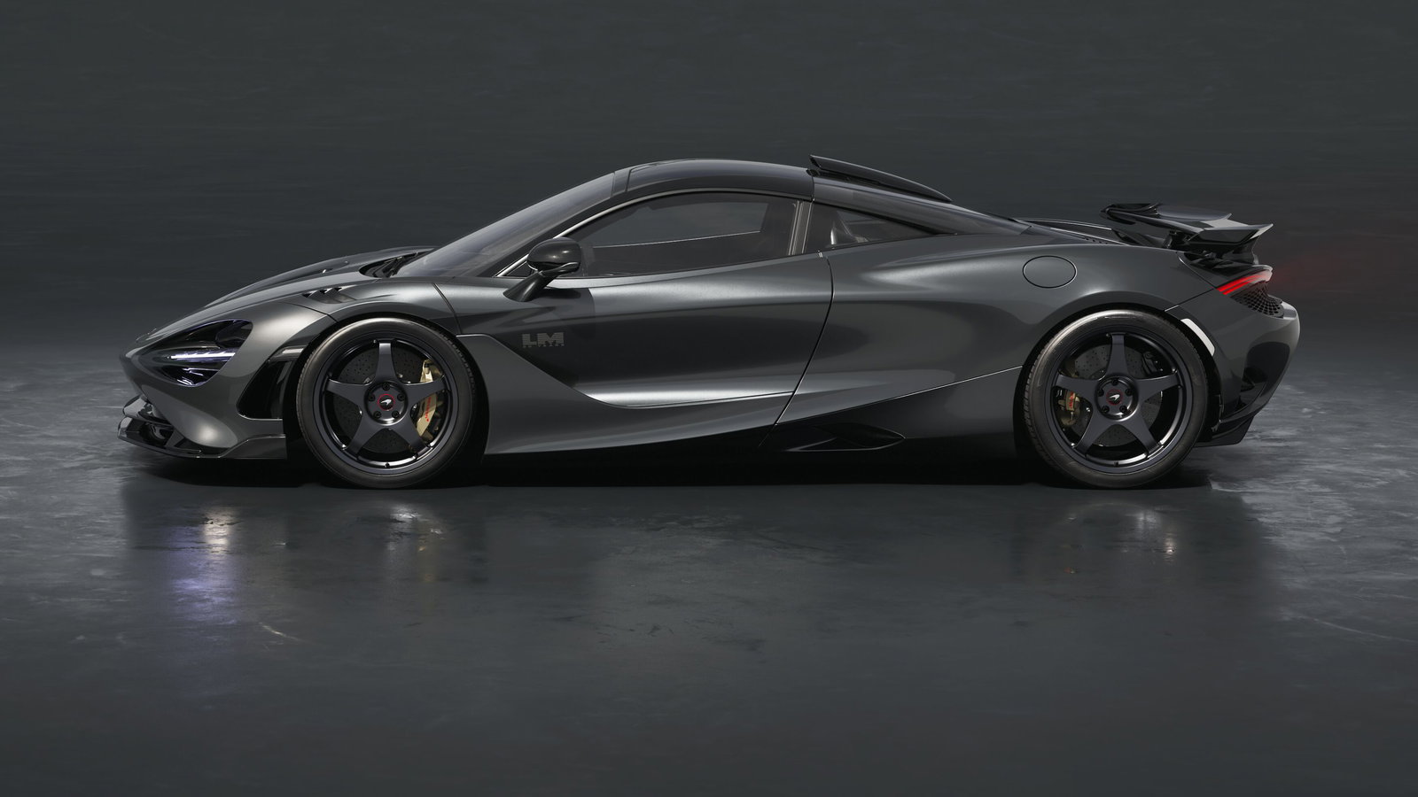 McLaren 750S Le Mans - side
